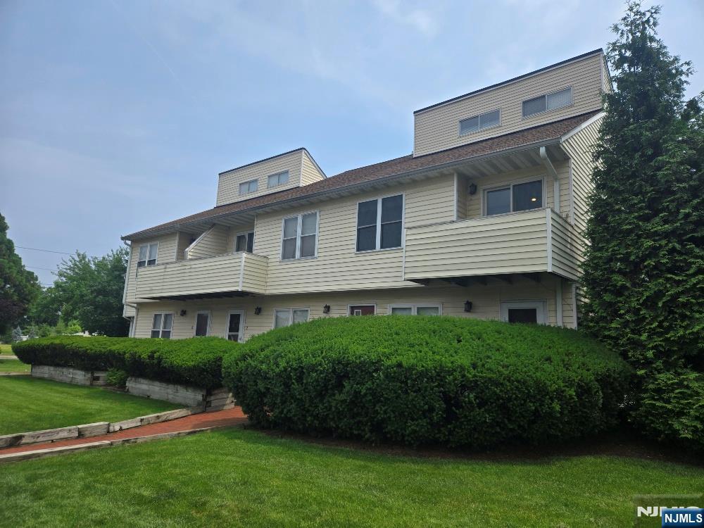 156 Liberty Street 10