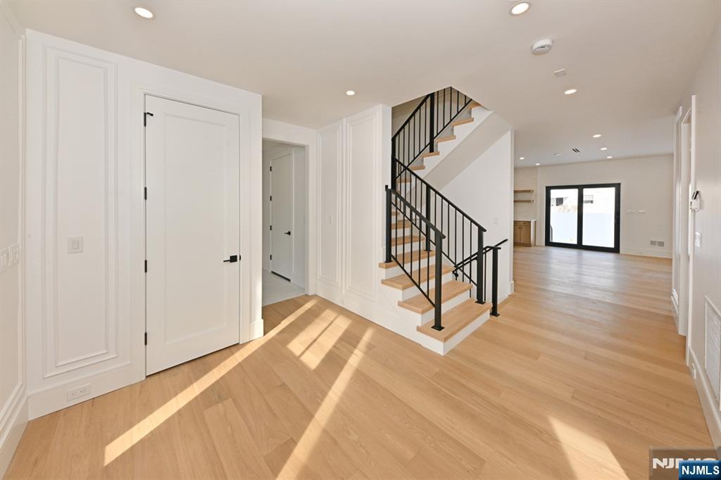 212 Monroe Avenue