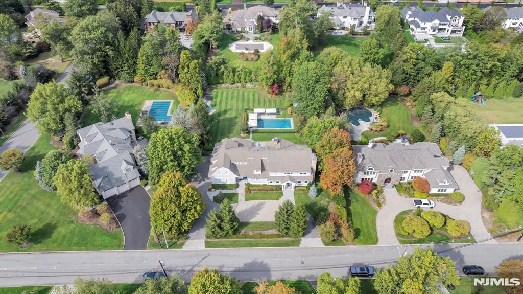 Photo of 187 Buckingham Road, Tenafly, NJ 07670 (MLS # 26004703)