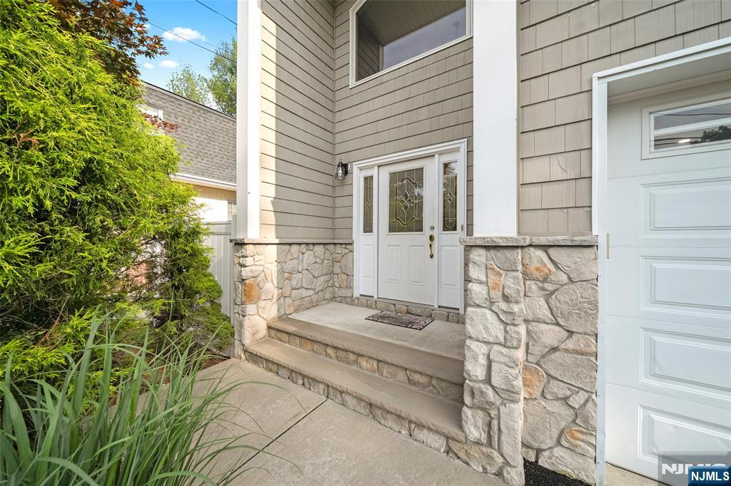 15 Laurel Avenue