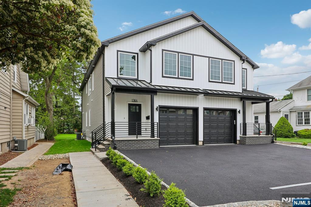 Rental Property at 136 Cedar Ave 136A, Hawthorne, New Jersey - Bedrooms: 3 
Bathrooms: 4 
Rooms: 10  - $4,750 MO.