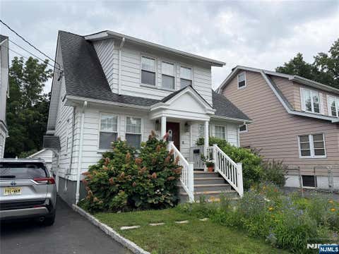 Photo of 86 Jacoby ST, Maplewood, NJ 07040 (MLS # 26026809)