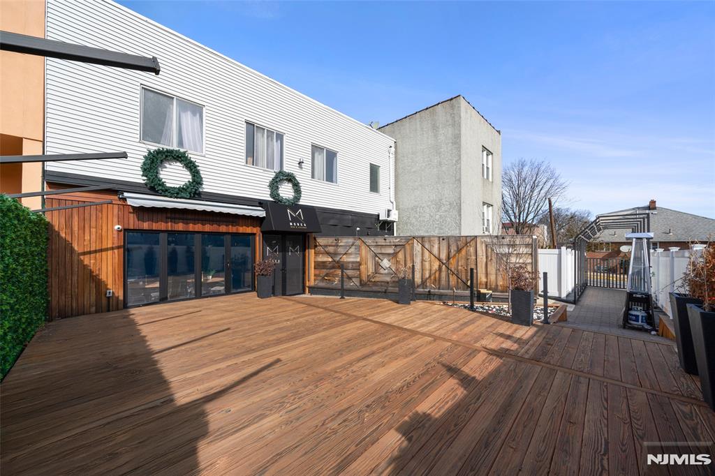 526 Anderson Avenue