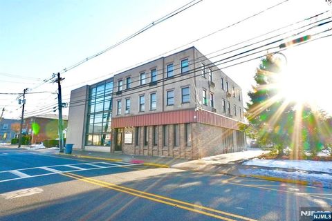 Photo of 464470 Valley Brook Avenue #6, Lyndhurst, NJ 07071 (MLS # 25043681)