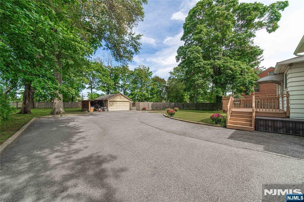 10 Tilley Avenue