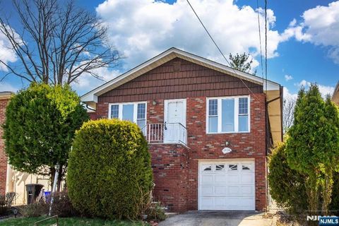 1434 13th Street Fort Lee NJ 07024