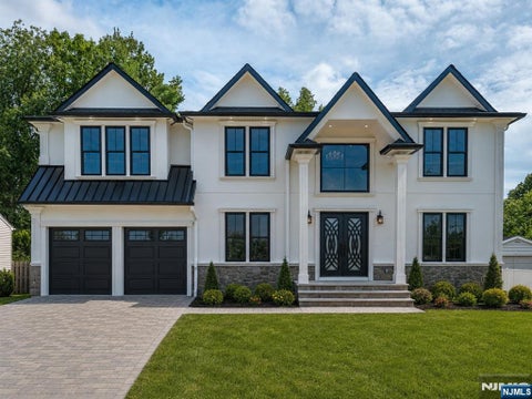 Photo of 412 Gregory Road, Paramus, NJ 07652 (MLS # 26033095)