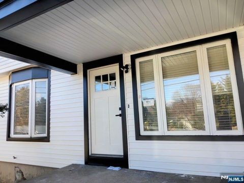 198 Robinson Street Teaneck NJ 07666
