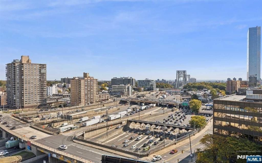 Photo of 2077 Center Avenue #20F, Fort Lee, NJ 07024 (MLS # 25037182)