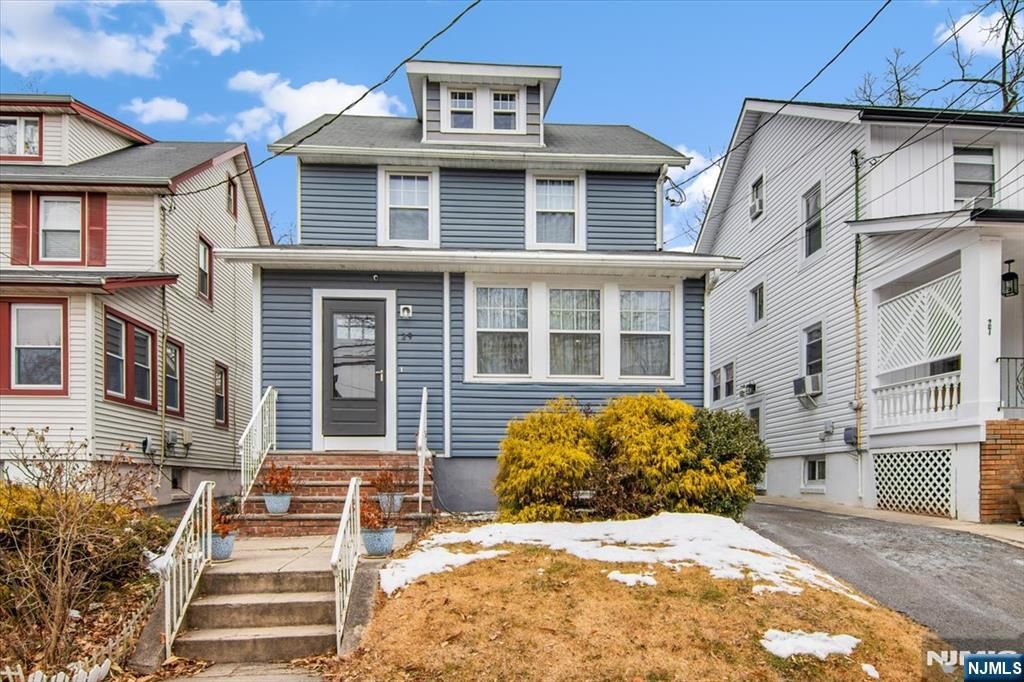 Photo of 29 Van Ness Terrace, Maplewood, NJ 07040 (MLS # 26001068)