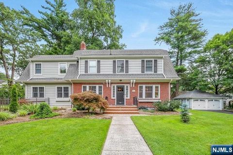 343 N Monroe Street Ridgewood NJ 07450