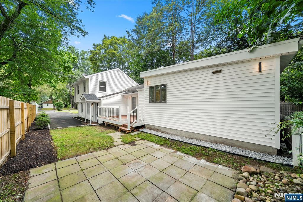 47 5th Street