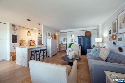 Photo of 6600 JFK Blvd E BLVD #6C, West New York, NJ 07093 (MLS # 26016413)
