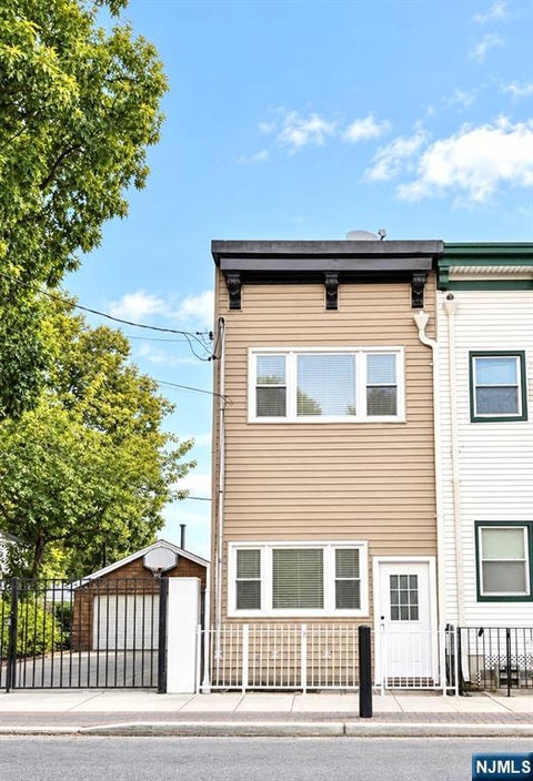 Photo of 90 Hackensack Plank Road, Weehawken, NJ 07086 (MLS # 26034712)