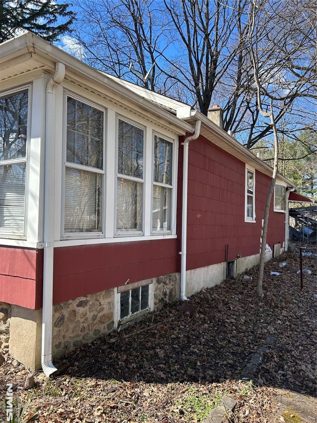 Photo of 56 Burnet Street, Livingston, NJ 07039 (MLS # 26009018)