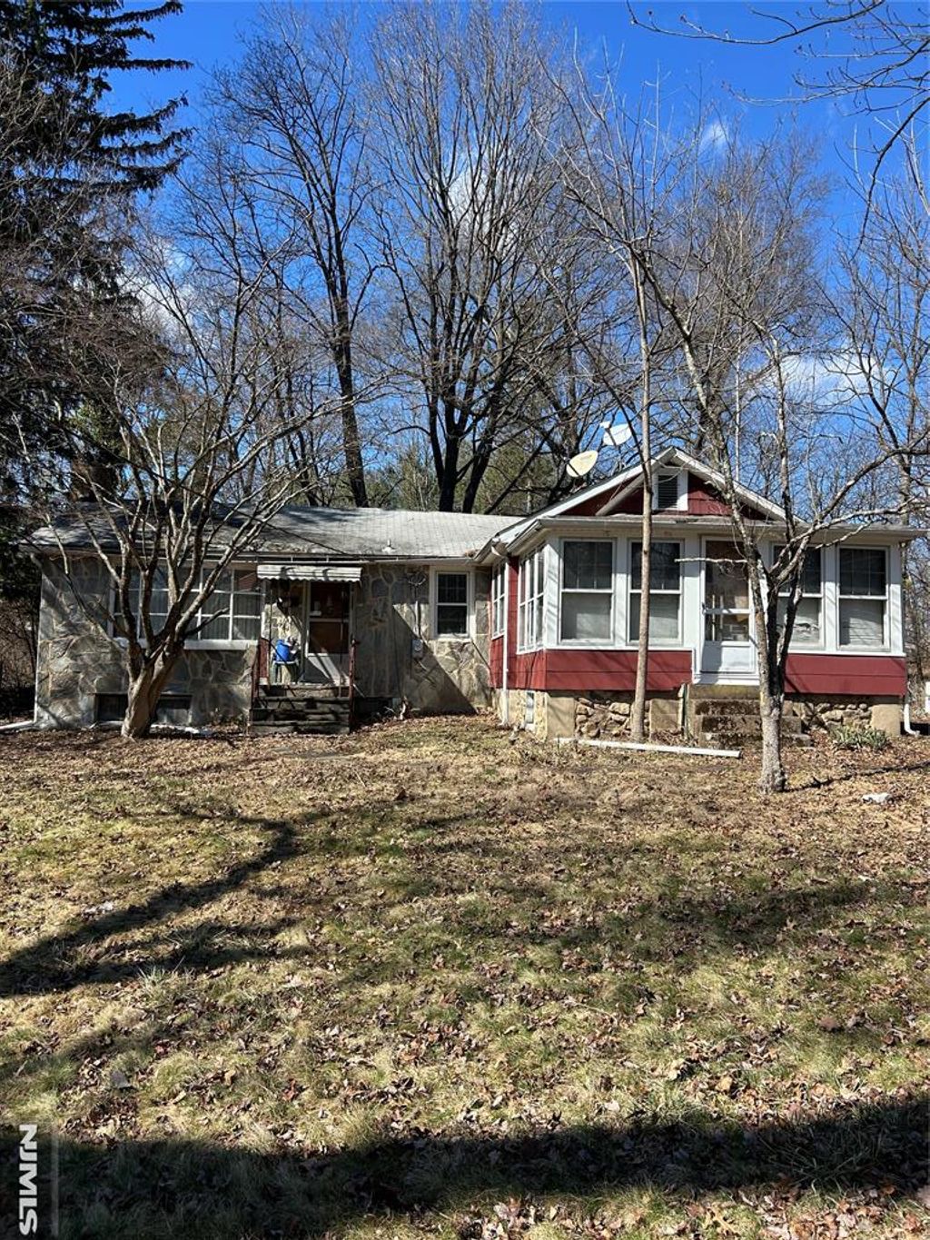 Photo of 56 Burnet Street, Livingston, NJ 07039 (MLS # 26009018)