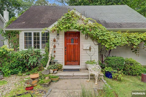 Photo of 26 Cedar Street, Bergenfield, NJ 07621 (MLS # 26030849)