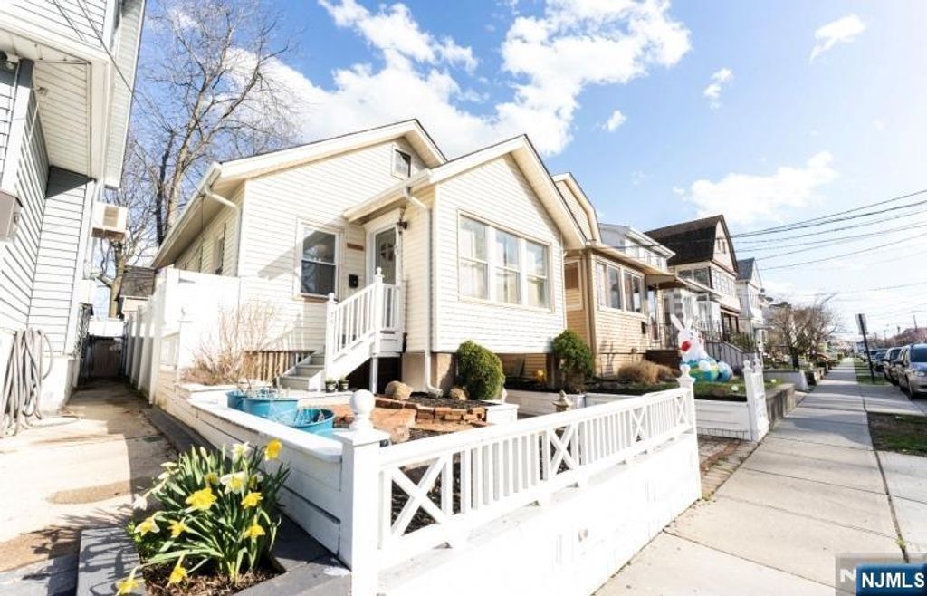 Photo of 78 Beech Street, Belleville, NJ 07109 (MLS # 26016157)