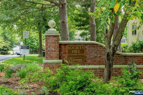 Photo of 631 Plum Terrace, Mahwah, NJ 07430 (MLS # 26030112)