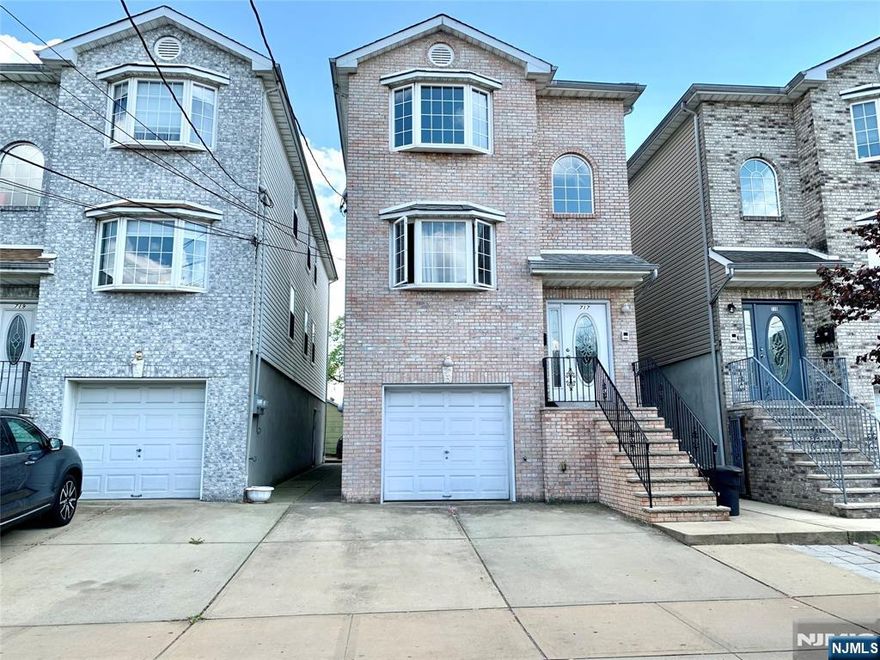 19-year-old 1st-Floor Apartment built in 2006. Central air. Hardwood floors throughout. Refrigerator, Electric range, Dishwasher, washer and dryer supplied. Quartz countertop & oak cabinets. LIVING RM: 19.9X11.3, KITCHEN: 11.7X7.7, BEDROOMS: 12.9X11.6, 9.7X9.3, 9.7X9.3. Yard usage and laundry machines to be shared with 2nd-floor tenants. Tenant shall clean up the yard and the laundry room on ground floor after every use. No barbecue is allowed. Tenant pays all utilities except cold water. Security deposit 1.5 months. Easy commute to NYC. Walk to Harrison Path Station in 15 minutes. Convenient to NJIT, Rutgers University, NJPAC, Prudential Center, Turnpike, Parkway, Rt. 280 and Rt. 21. Maximum 4 people. No pets, no loud music and no smoking inside or near the property. Photos taken before current tenants moved in.