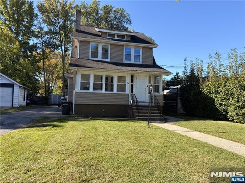 Photo of 54 Bogert St, Teaneck, NJ 07666 (MLS # 26038500)