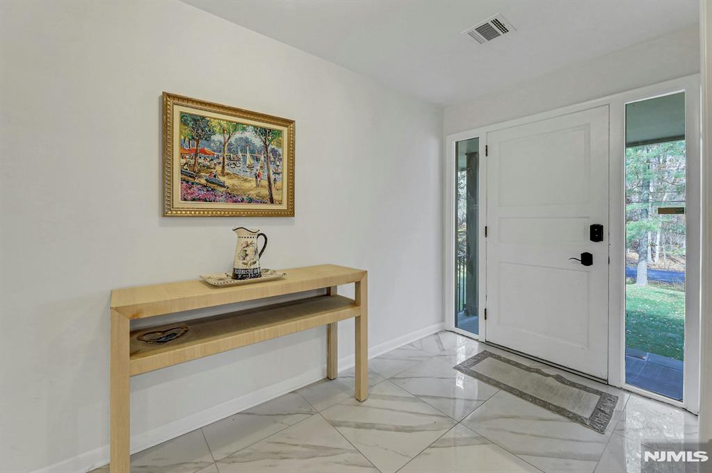 609 Echo Glen Avenue