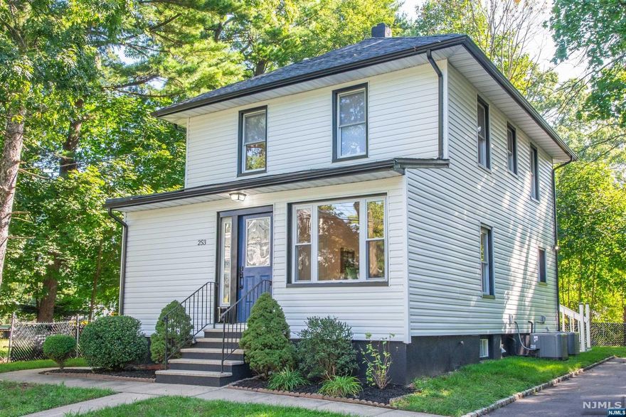 Updated, Modern with a Hint of Classic best describes this lovely 3 Bedroom, 2 Full & 1 Half Bath Colonial, centrally located in the heart of Montclair. Bathed in natural sunlight, the "Open Concept" 1st fl captures your heart as soon as you step inside! The spacious living rm with picture window flows graciously into the renovated kitchen, then into the dining room with views of the expansive yard & large deck. The office nook is a wonderful surprise. The chef's kitchen with large center island, custom cabinetry, modern lighting, high end appliances & plenty of storage offers the perfect venue to create culinary masterpieces. The 2nd fl offers 2 spacious bedrooms & a large primary with plenty of windows bringing in a bit of outdoors. Finished basement includes family room, home office or yoga space. The landscaped yard & oversized deck is the quintessential fall retreat. Additional home features include, 2 zone a/c & heat, 2 car detached garage and close proximity to NYC transit.