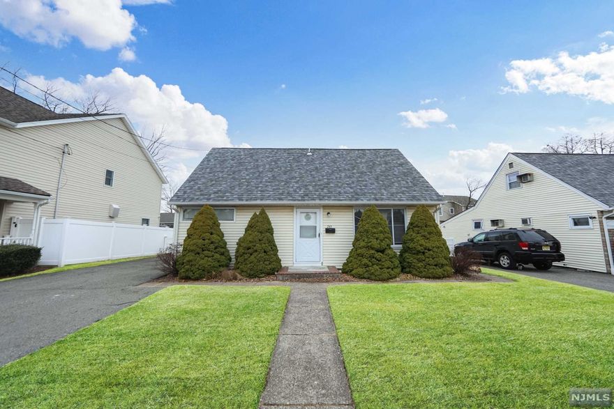 MOVE RIGHT IN TO THIS ADORABLE HOME WITH NEW PAINT, NEW CARPETING AND MORE! COME CHECK OUT THIS LOVELY CAPE COD STYLE HOME LOCATED ON A QUIET RESIDENTIAL STREET. THIS HOME FEATURES A VERY SPACIOUS EAT-IN KITCHEN, TWO BEDROOMS, AND ONE FULL BATHROOM ON THE 1st FLOOR. THE SECOND FLOOR HAS TWO BEDROOMS AND ONE HALF BATH. THE SPACIOUS AND FLAT BACK YARD IS GREAT FOR ENTERTAINING. ENJOY THE EVENING IN THE QUIET BACKYRAD AND RELAX. IT'S AN EASY COMMUTE TO NYC AND CLOSE TO SHOPPING, SCHOOLS, AND PLACES OF WORSHIP. COME BY AND GIVE IT A LOOK!