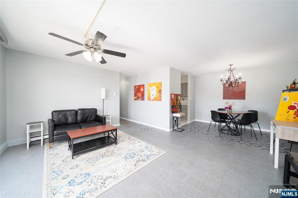 651 Riverside Avenue B17