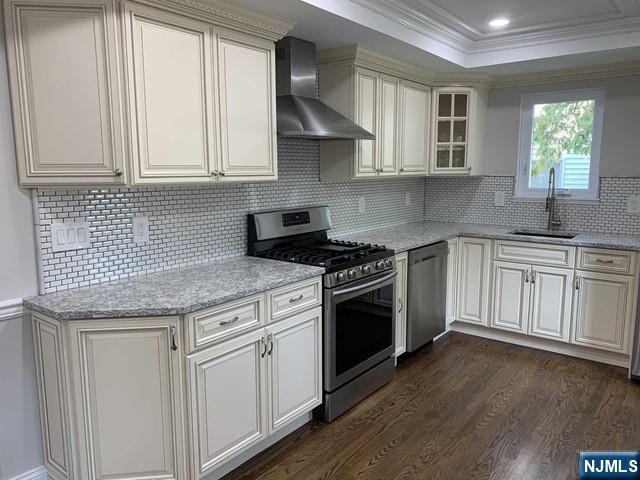 10 White Oak Drive