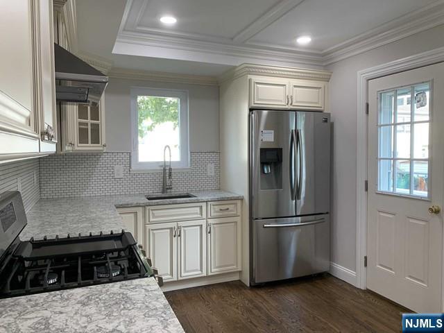 10 White Oak Drive