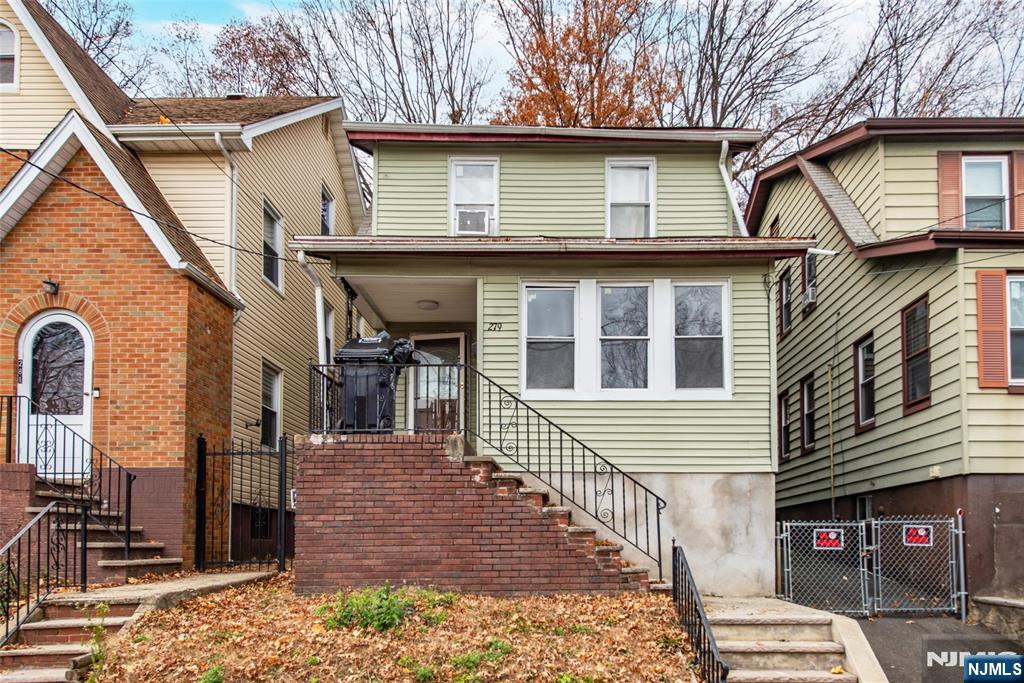 Property for Sale at 279 Smith Street, Newark, New Jersey - Bedrooms: 3 
Bathrooms: 2 
Rooms: 7  - $349,000