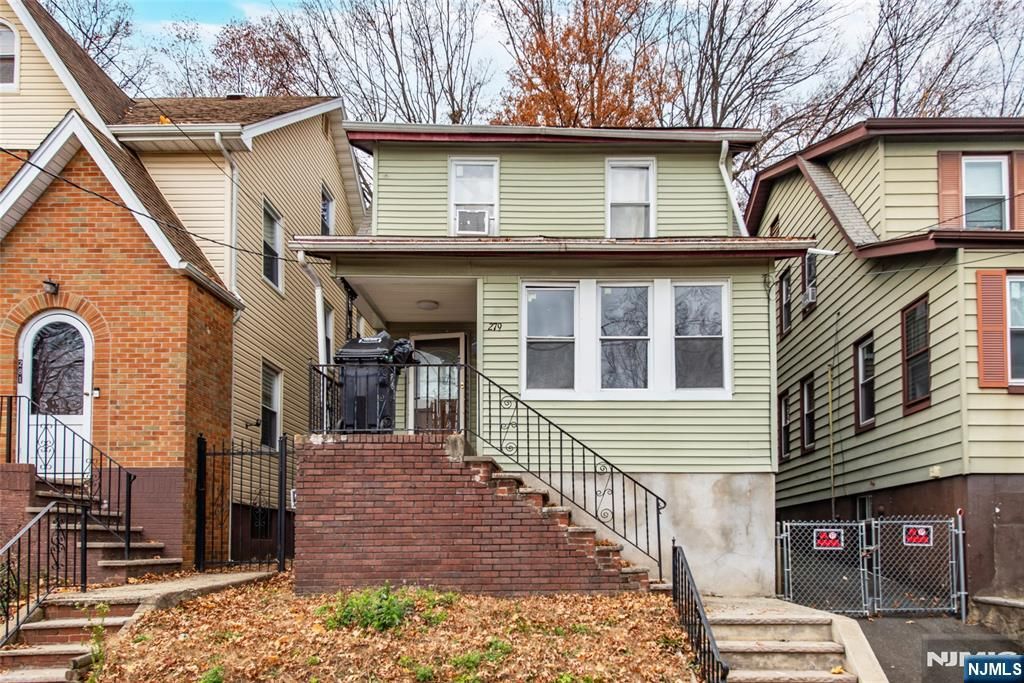Photo of 279 Smith Street, Newark, NJ 07106 (MLS # 25015941)