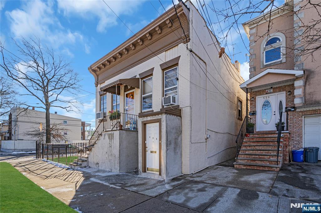 Property for Sale at 498 Delavan Avenue, Newark, New Jersey - Bedrooms: 2 
Bathrooms: 2 
Rooms: 8  - $359,000