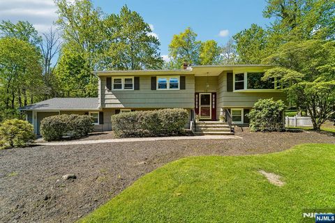 Photo of 44 Brookwood Drive, Mahwah, NJ 07430 (MLS # 26014636)