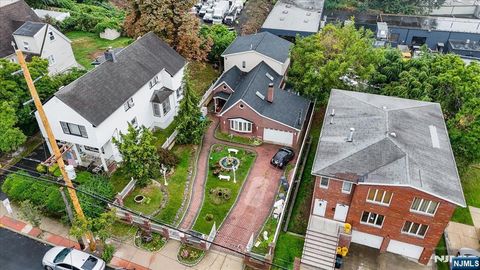 652 Prospect Avenue Fairview NJ 07022