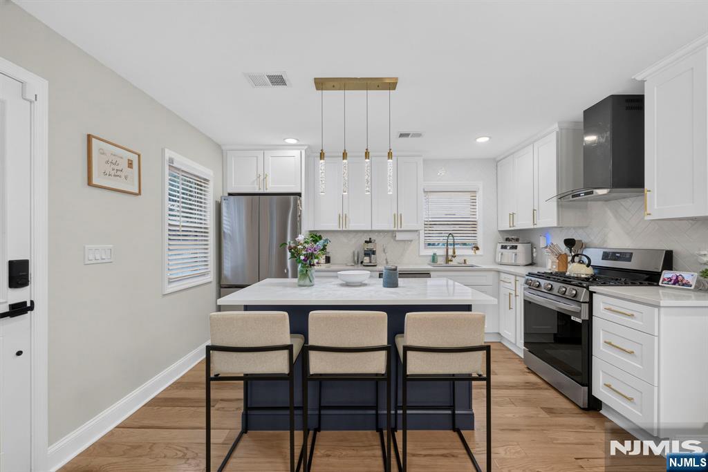 78 Schuyler Avenue