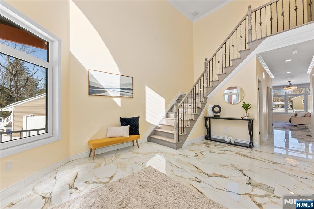 1690 Hamburg Turnpike