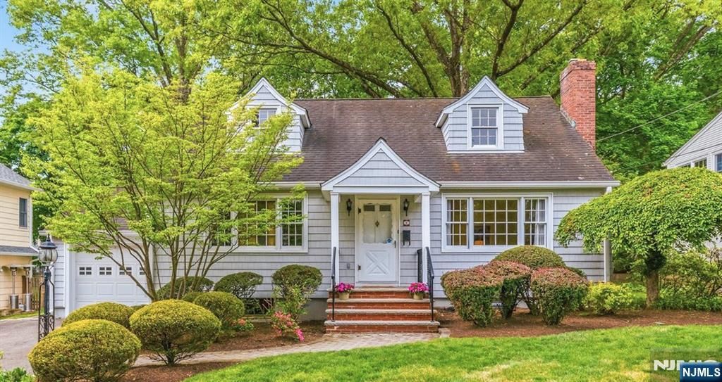 Photo of 46 Kenmore Place, Glen Rock, NJ 07452 (MLS # 26016458)
