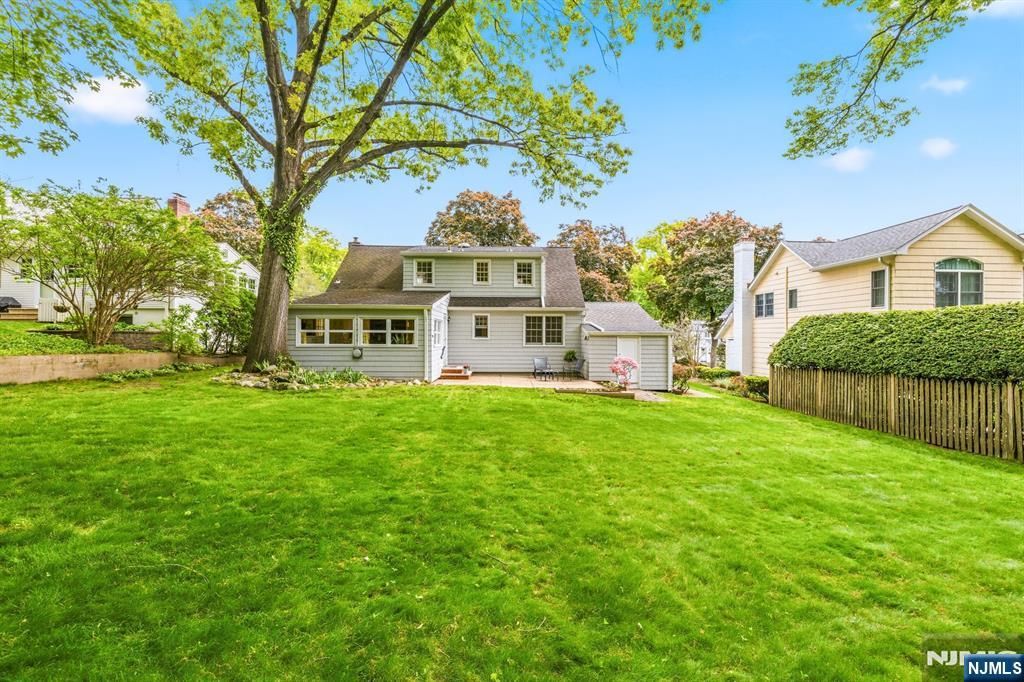 Photo of 46 Kenmore Place, Glen Rock, NJ 07452 (MLS # 26016458)