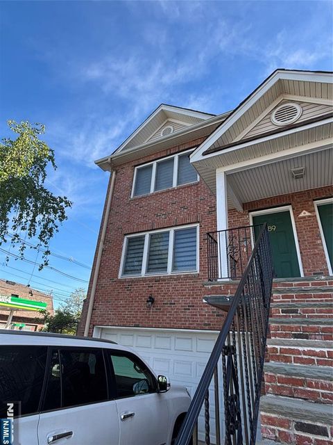 Photo of 89 Palisades BLVD #1, Palisades Park, NJ 07650 (MLS # 26015971)