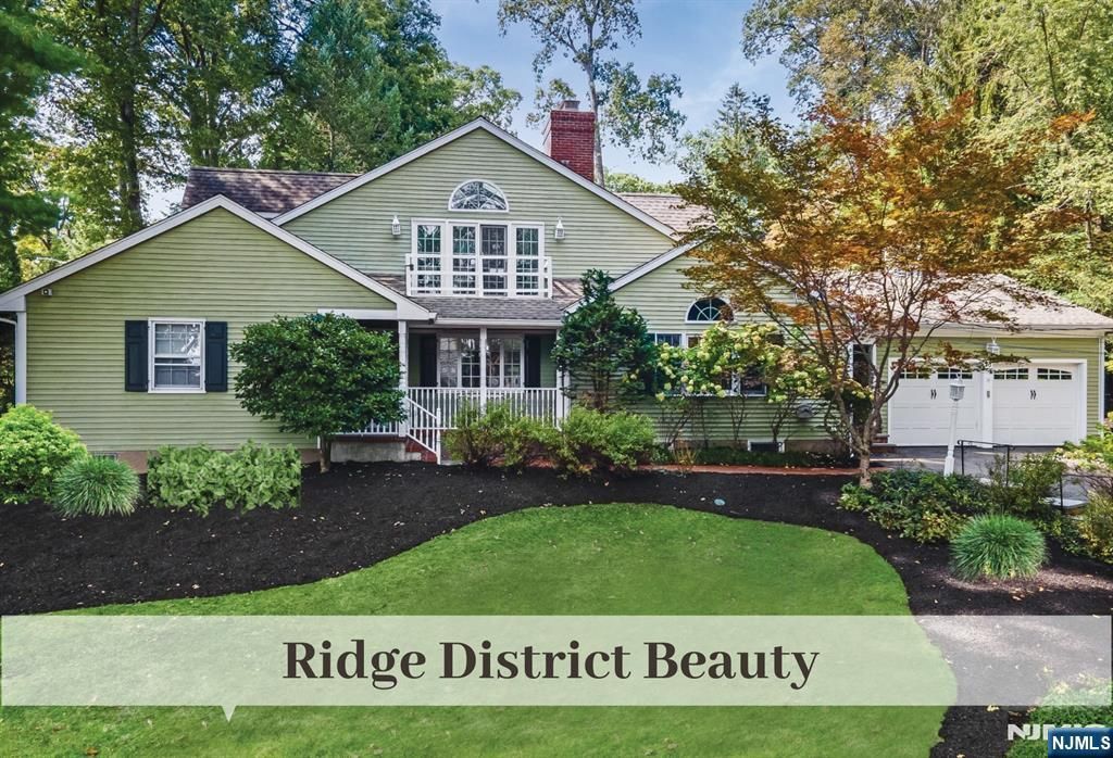 Photo of 10 N Hillside Place, Ridgewood Village, NJ 07450 (MLS # 25031541)