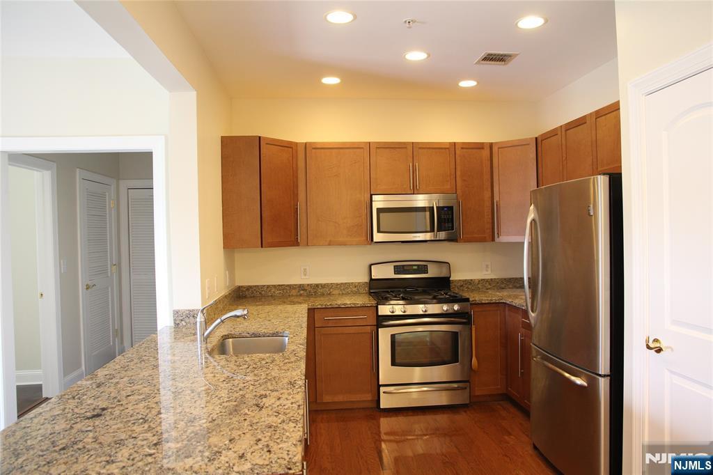 2106 Windsor Park Court