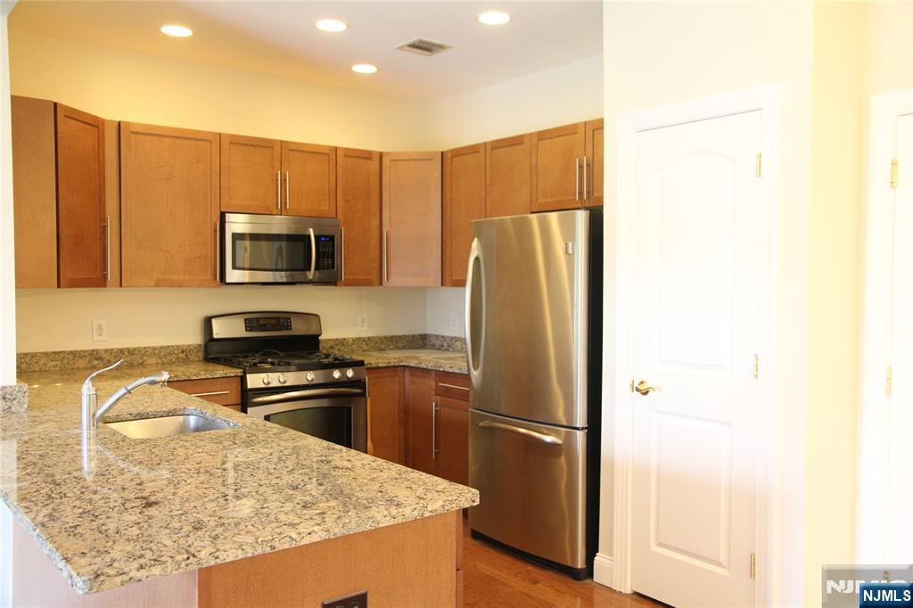 2106 Windsor Park Court