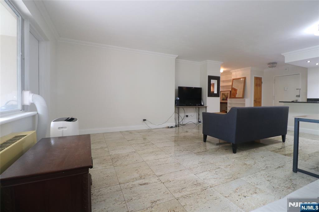1203 River Road 1G