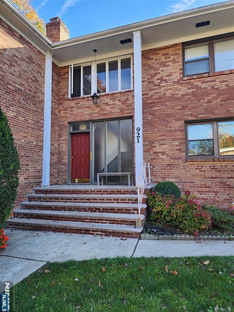 Photo of 911921 Teaneck Rd #B1, Teaneck, NJ 07666 (MLS # 26000310)