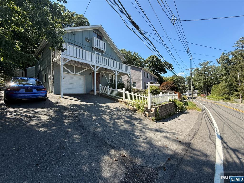 208 Maxim Drive