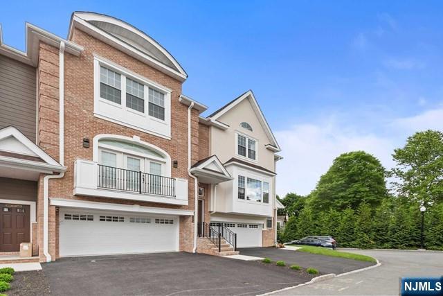 105 Brandon Court