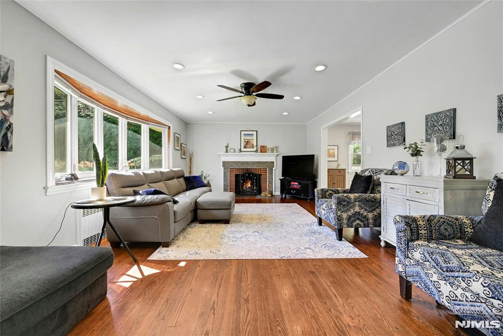 1000 Alpine Drive