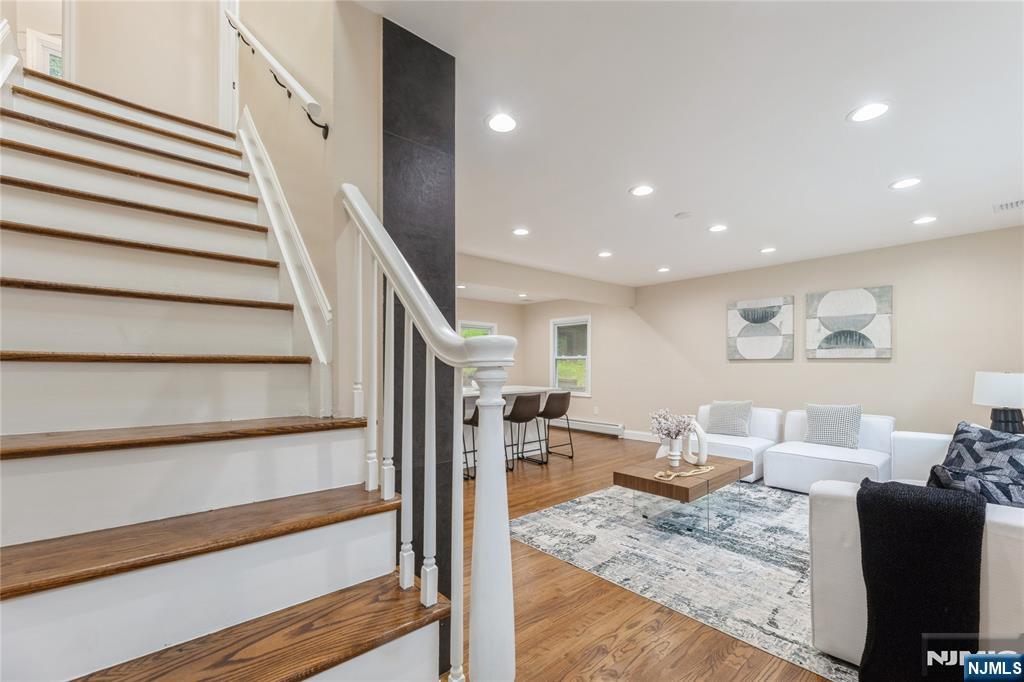 8 Wenonah Avenue